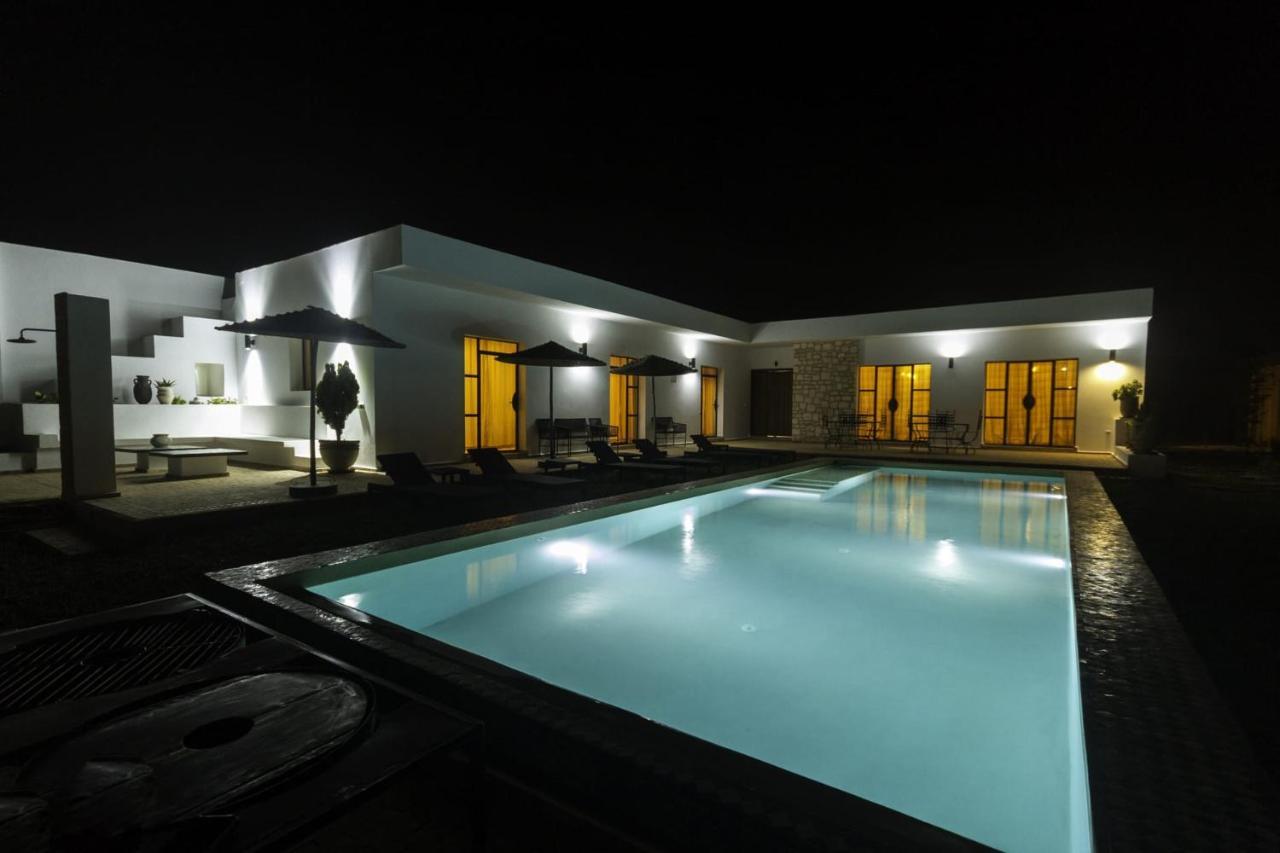 Ehzzara Piscine Chauffee Villa *